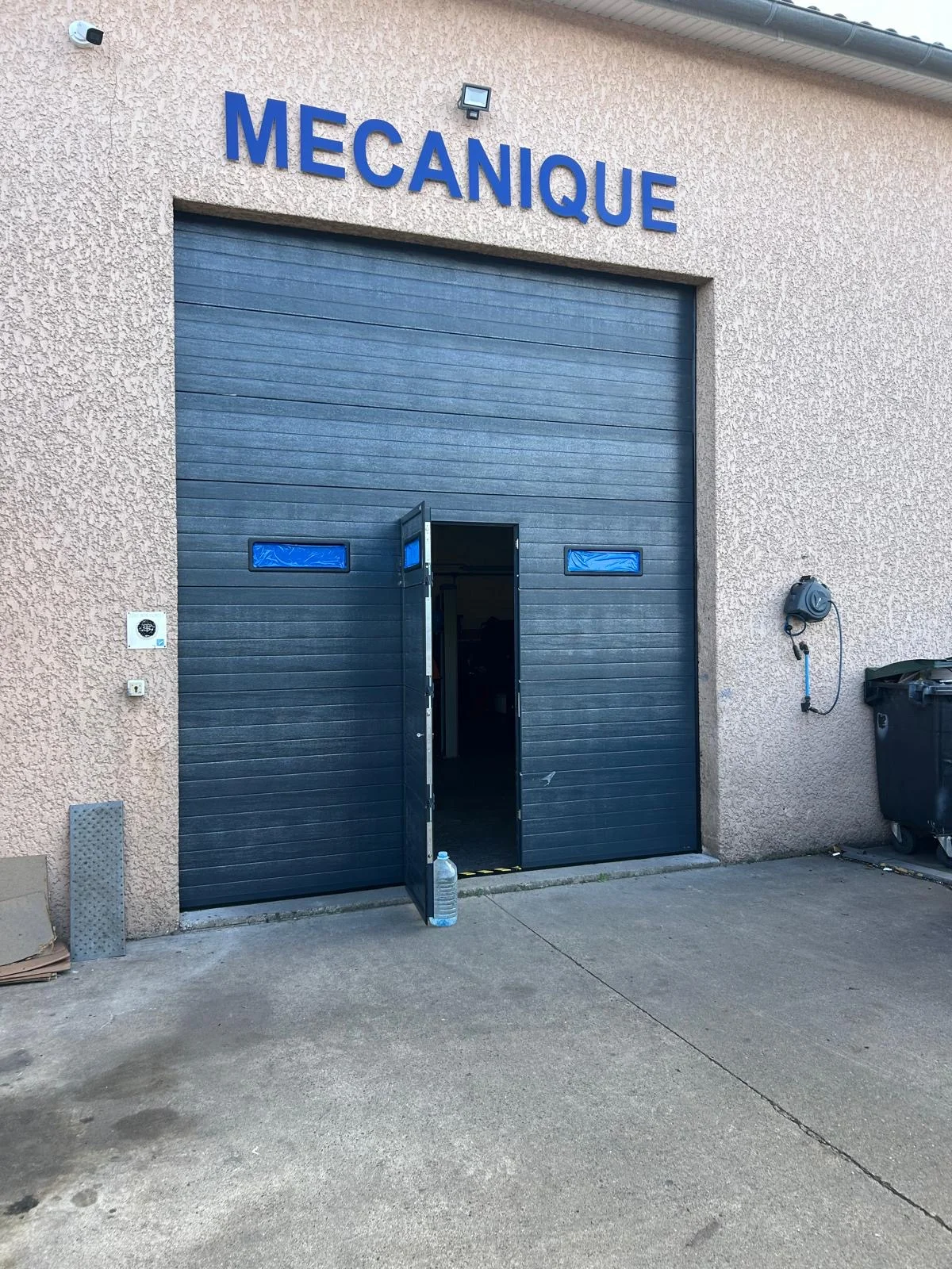 Pose porte sectionnelle Argenteuil Installation porte sectionnelle a Argenteuil - pose