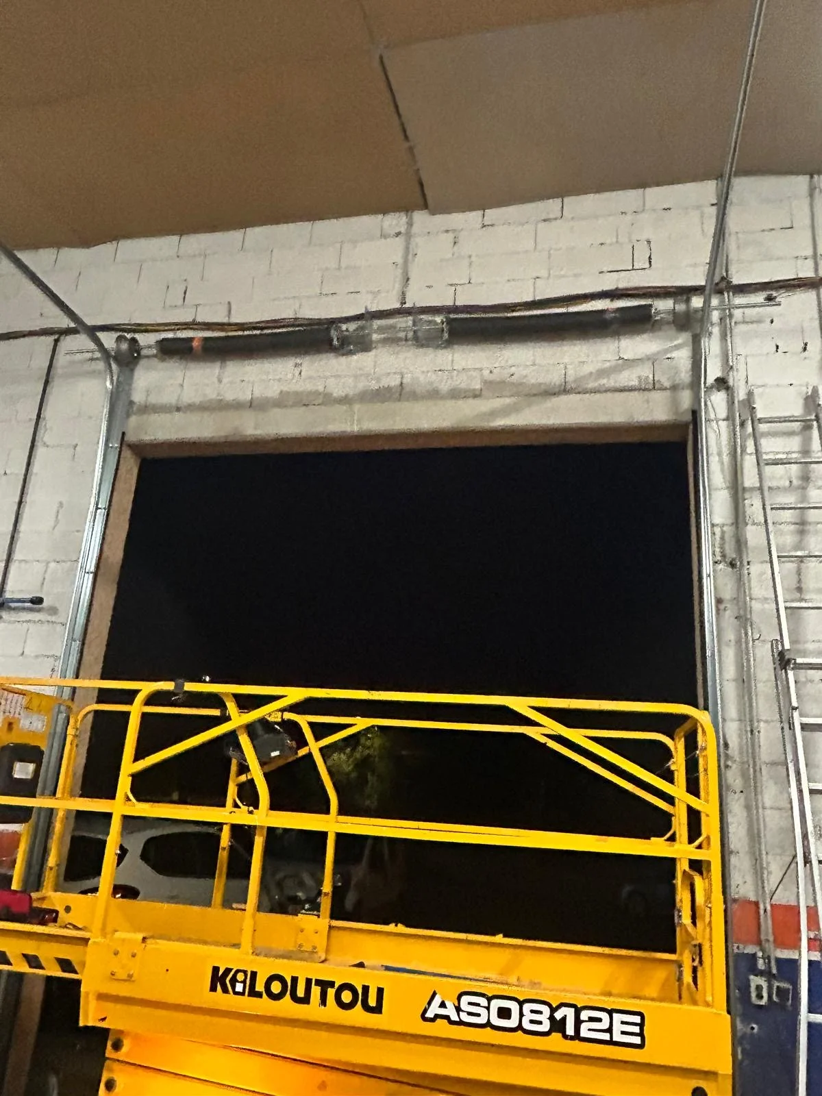 Securite Porte Sectionnelle : Normes 2026 - porte sectionnelle Paris